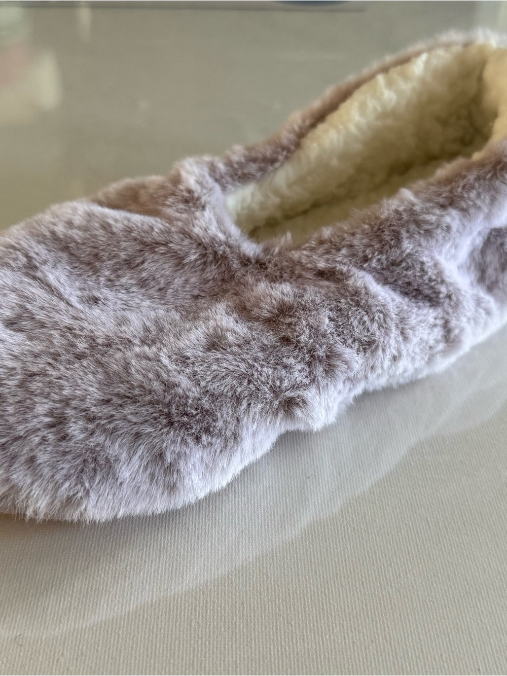AMPUTEE-ONE LEFTSHOE- Mossimo Supply Co. Plush Faux Fur Slipper - Lavender